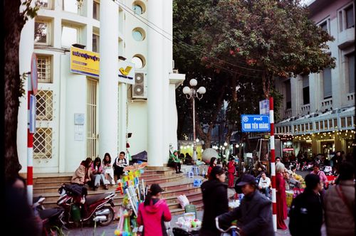 Hoan Kiem Lake, Hanoi, Vietnam